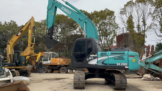 Excavadora KOBELCO SK200 usada con capacidad de cubo de 1.1m3 y peso de 20000 KG en Shanghai