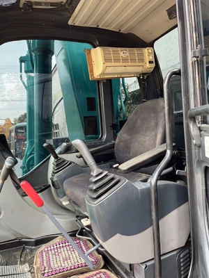 Excavadora KOBELCO SK200 usada con capacidad de cubo de 1.1m3 y peso de 20000 KG en Shanghai