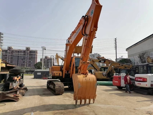Excavadora Hyundai 220LC-9S y en buenas condiciones para sus proyectos en stock