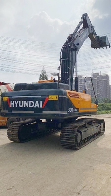 Obtenga su excavadora HYUNDAI 300LC-9S hoy. Máquinas de rastreo usadas con servicio posterior.