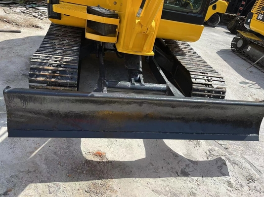 En buen estado, mini excavadora Komatsu PC56, mini excavadora japonesa de segunda mano.
