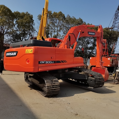 Excavadora usada Doosan DX300LC de Japón con pintura original y bomba hidráulica Liyuan
