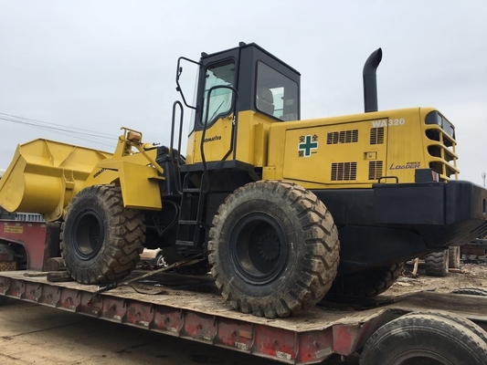 Una cargadora de ruedas de 20 toneladas usada de Komatsu WA320 con motor original y bomba hidráulica Liyuan