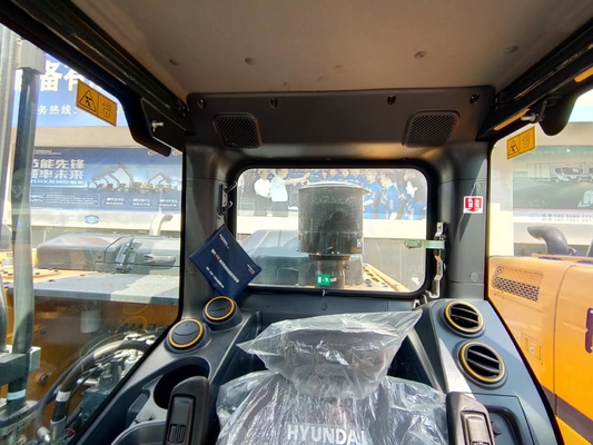 Excavadora Hyundai HX220L de segunda mano de 22 toneladas en excelente estado