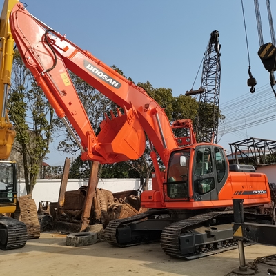 Excavadora usada excavadora DOOSAN DX300LC Gran máquina de rastreo hidráulico Peso 29300 KG