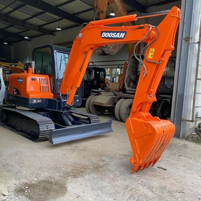 Excavadora usada Doosan DX60 Japón Excavadora de pintura original con capacidad de cubo de 0,1 m3