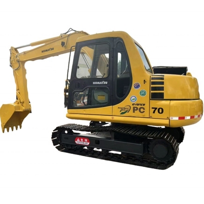 Excavadora Komatsu PC70 de segunda mano en excelentes condiciones con capacidad de 0.38m3