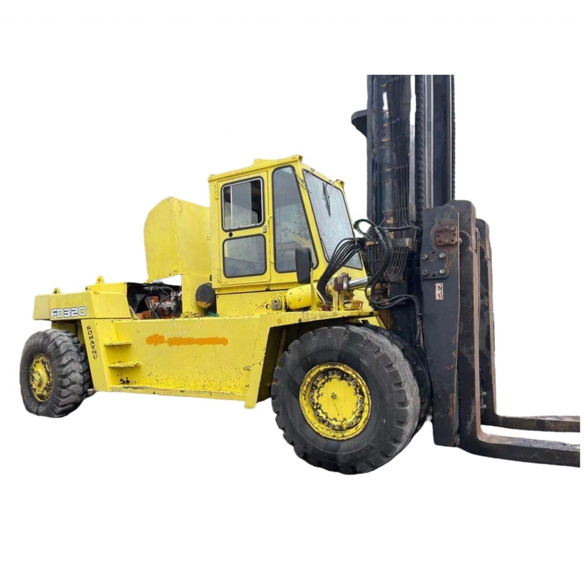 32 toneladas KOMATSU FD320 Camión elevadora diésel con operación manual y horas de trabajo bajas