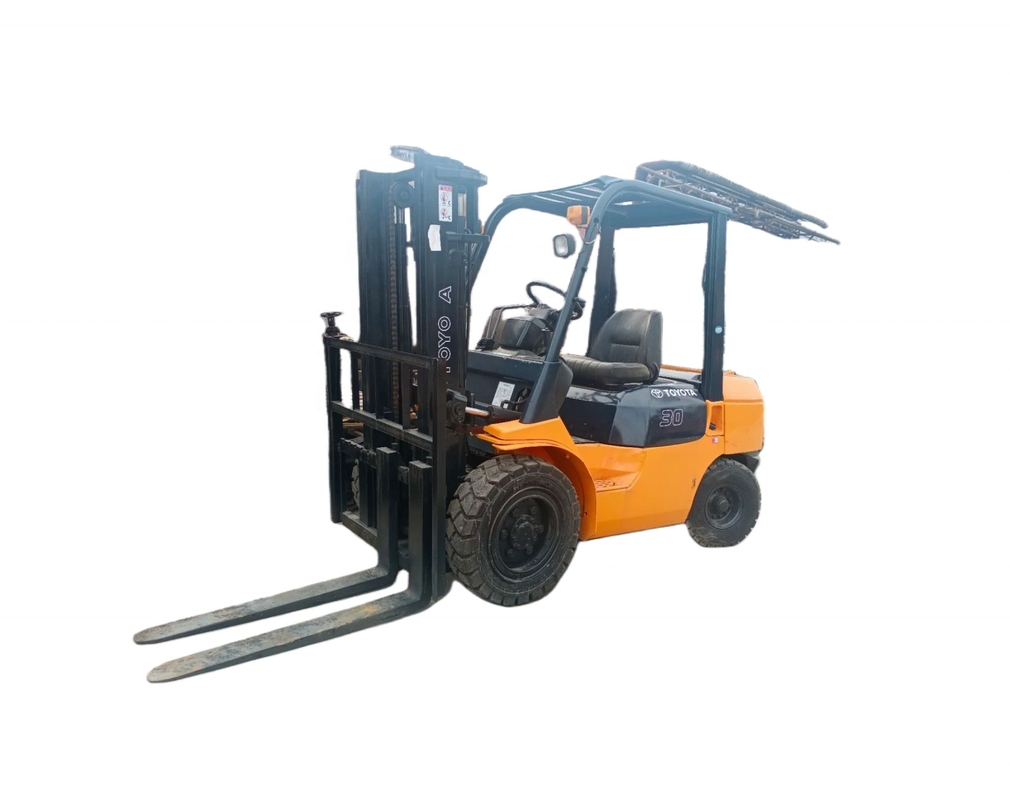 Excelentes condiciones de trabajo 3 toneladas Toyota FD30 Mini carretilla elevadora para equipos pesados