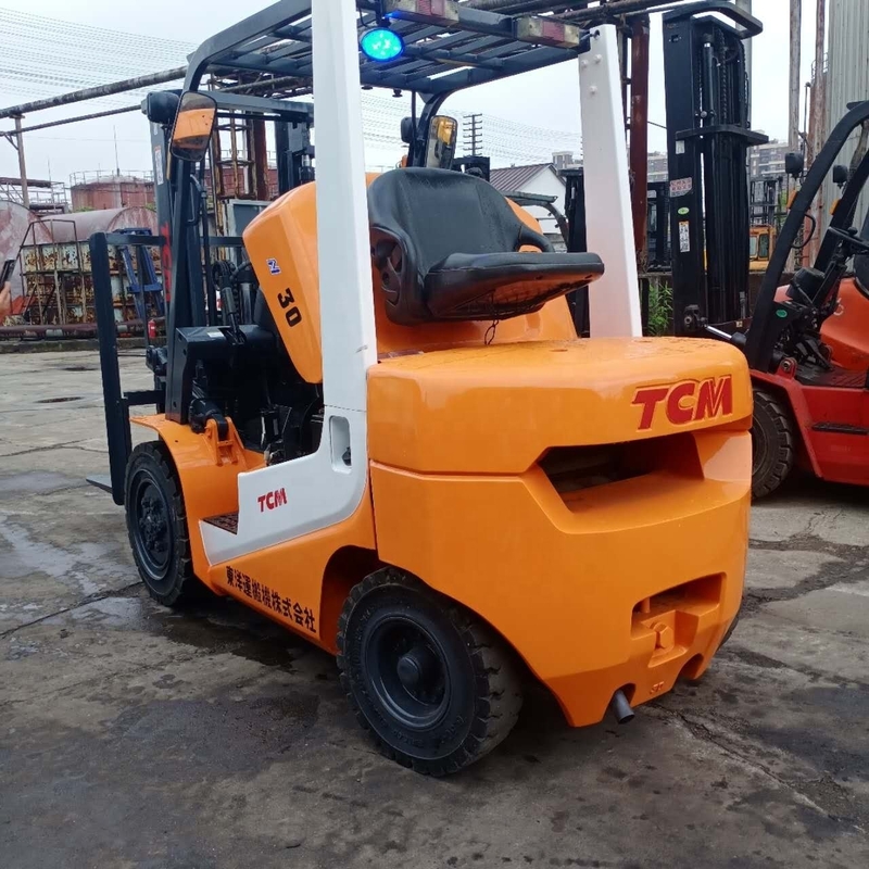Camión de montacargas diésel TCM de 3 toneladas usado de 2017 con motor original de Japón