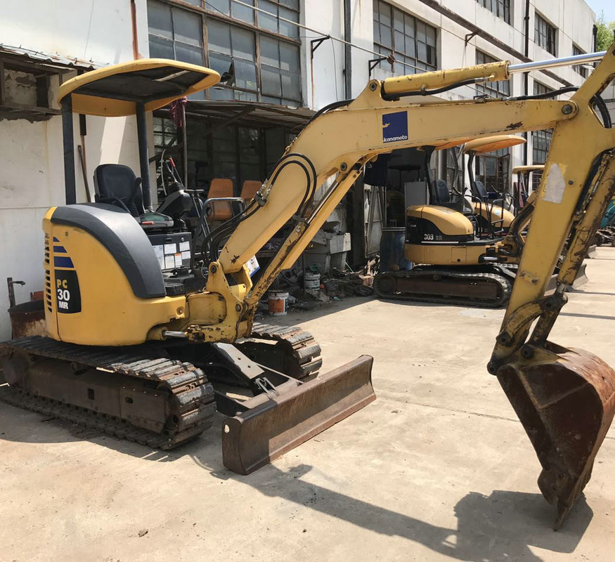 3000 KG Komatsu 3T carretilla elevadora en buenas condiciones con pocas horas de trabajo