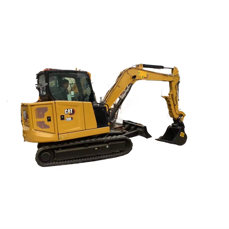 Japón utiliza una mini excavadora CAT306 con un motor EPA de 6 toneladas en excelente estado