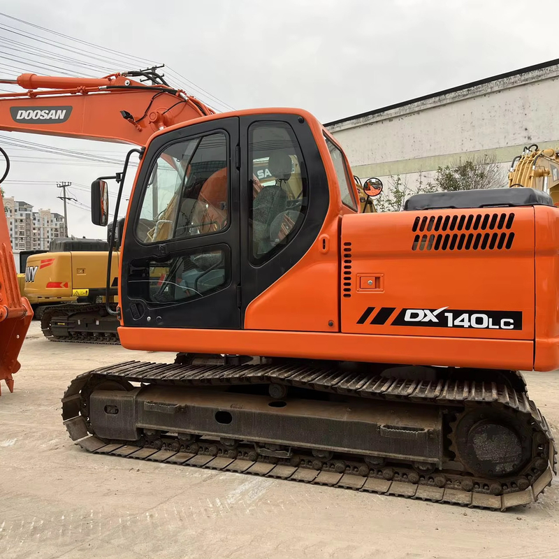Excavadora usada Doosan 140LC con bajas horas de trabajo en perfecto estado